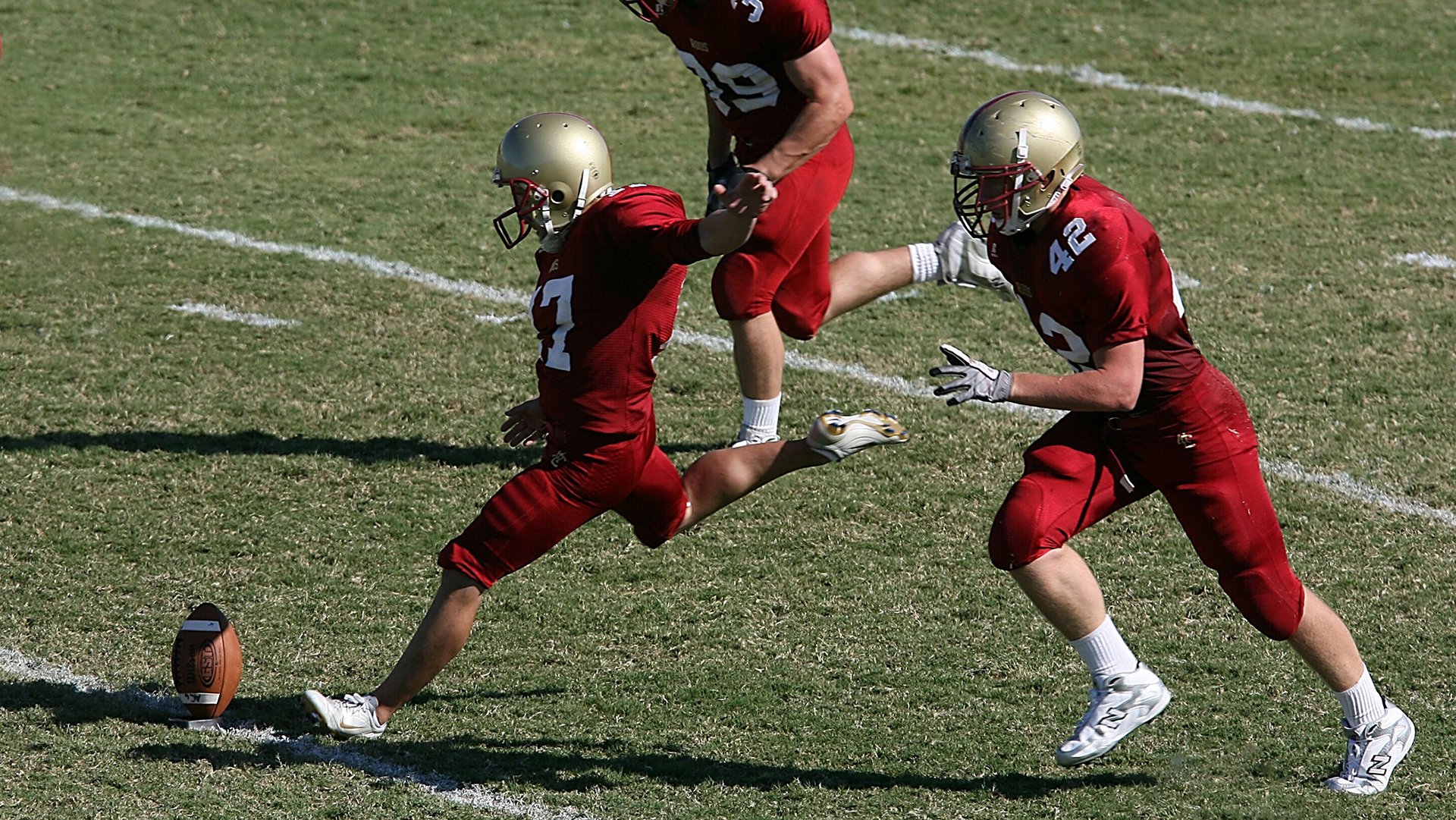 中乙联赛执行外援注册限制鼓励本土球员成长，中乙参赛球队