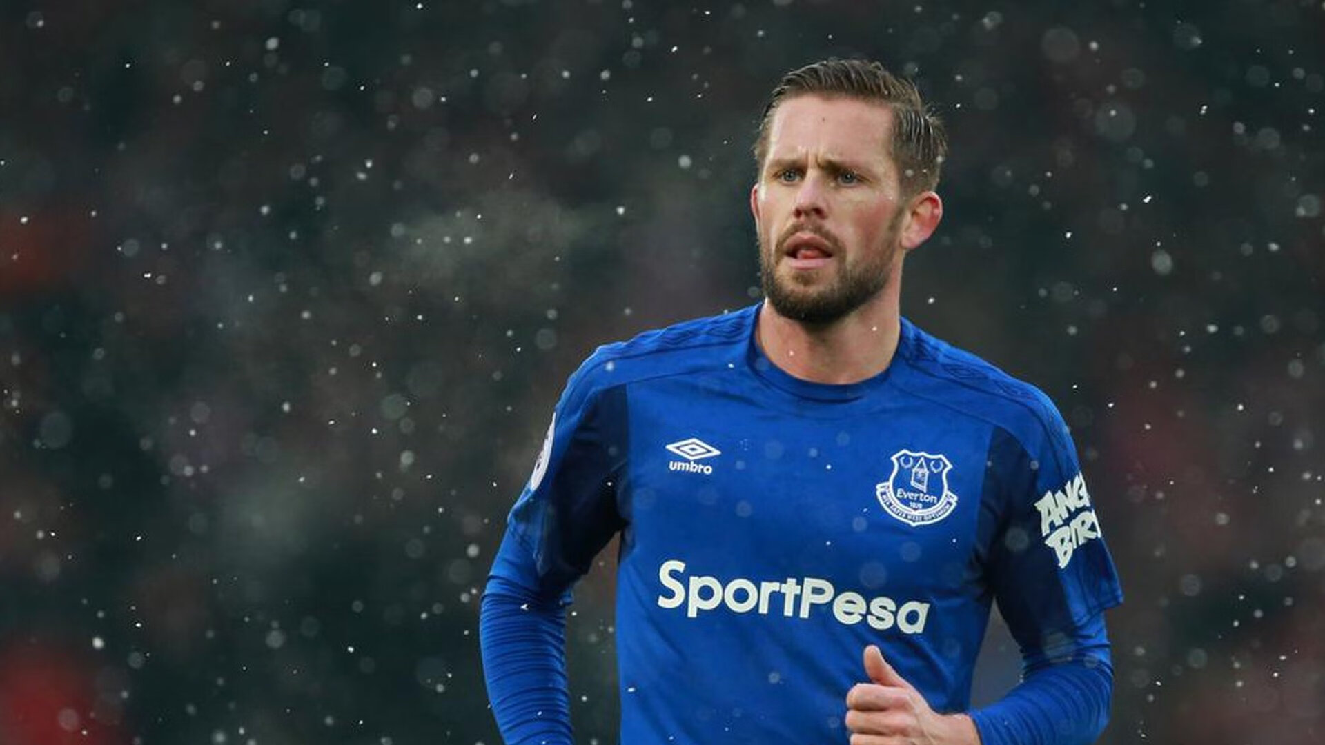 足球规则普及教育在基层缺席，足球规则理论课